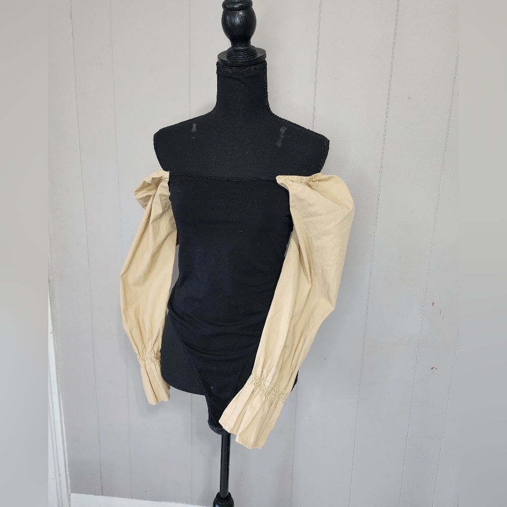 Womens Small Princess Sleeve Bodysuit
